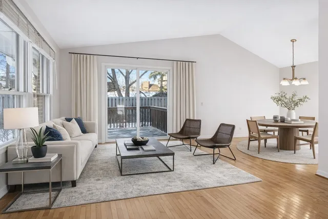 $305,000 | 2764 Weeping Willow Drive, Unit A, Lisle, IL 60532