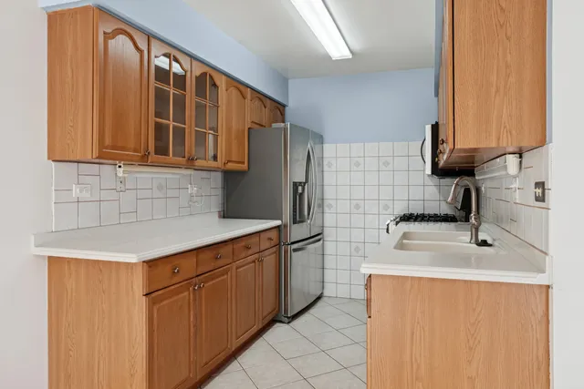 $305,000 | 2764 Weeping Willow Drive, Unit A, Lisle, IL 60532