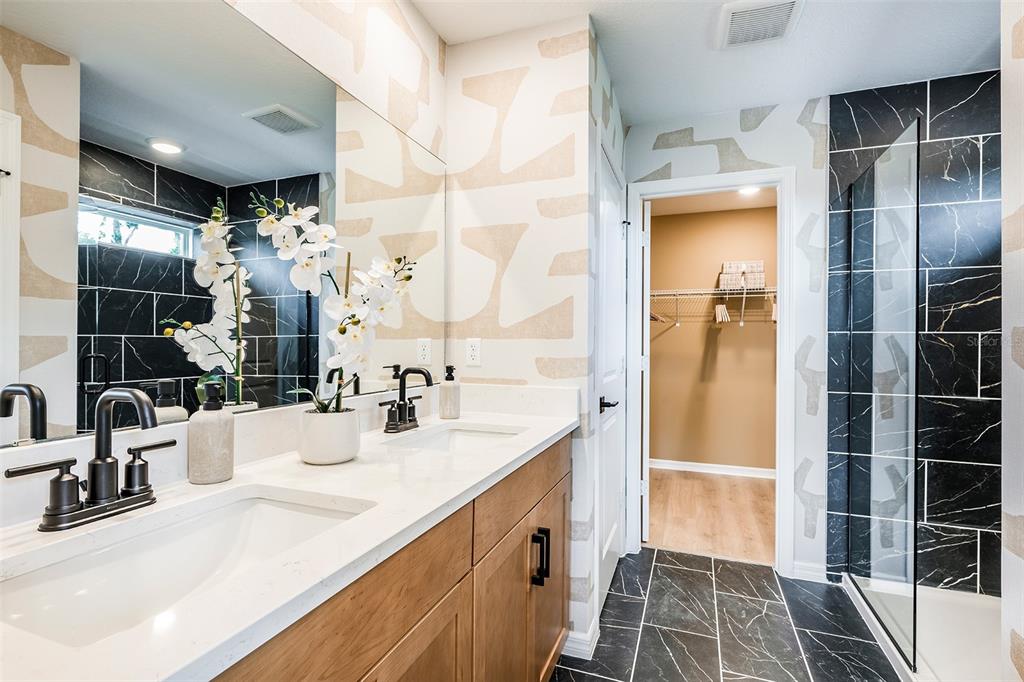 671 Clark Street Oviedo, FL 32765 - Photo 12 of 17