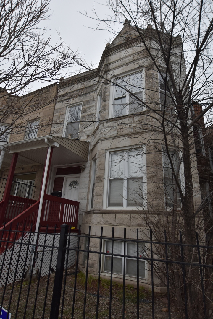 4056 West Jackson Boulevard, Unit 2 Chicago, IL 60624 - Photo 3 of 14 front view of a building