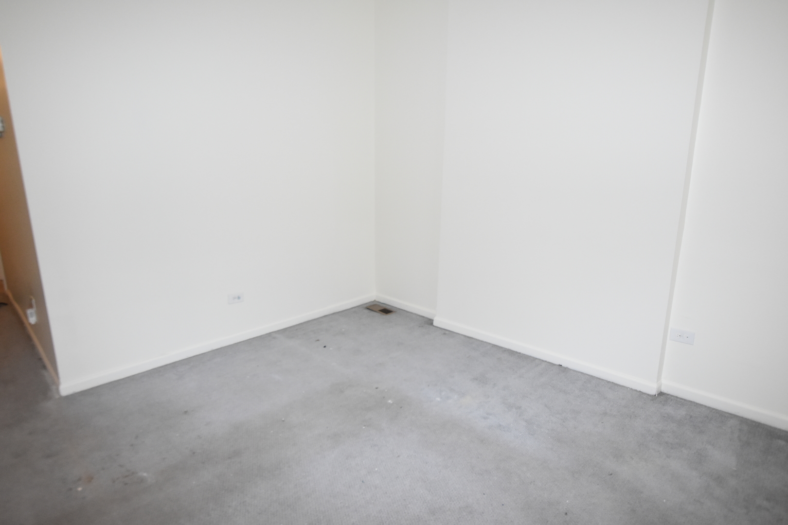 4056 West Jackson Boulevard, Unit 2 Chicago, IL 60624 - Photo 5 of 14 a view of an empty room