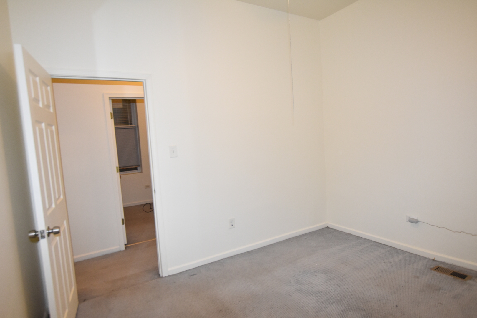 4056 West Jackson Boulevard, Unit 2 Chicago, IL 60624 - Photo 8 of 14 a view of an empty room