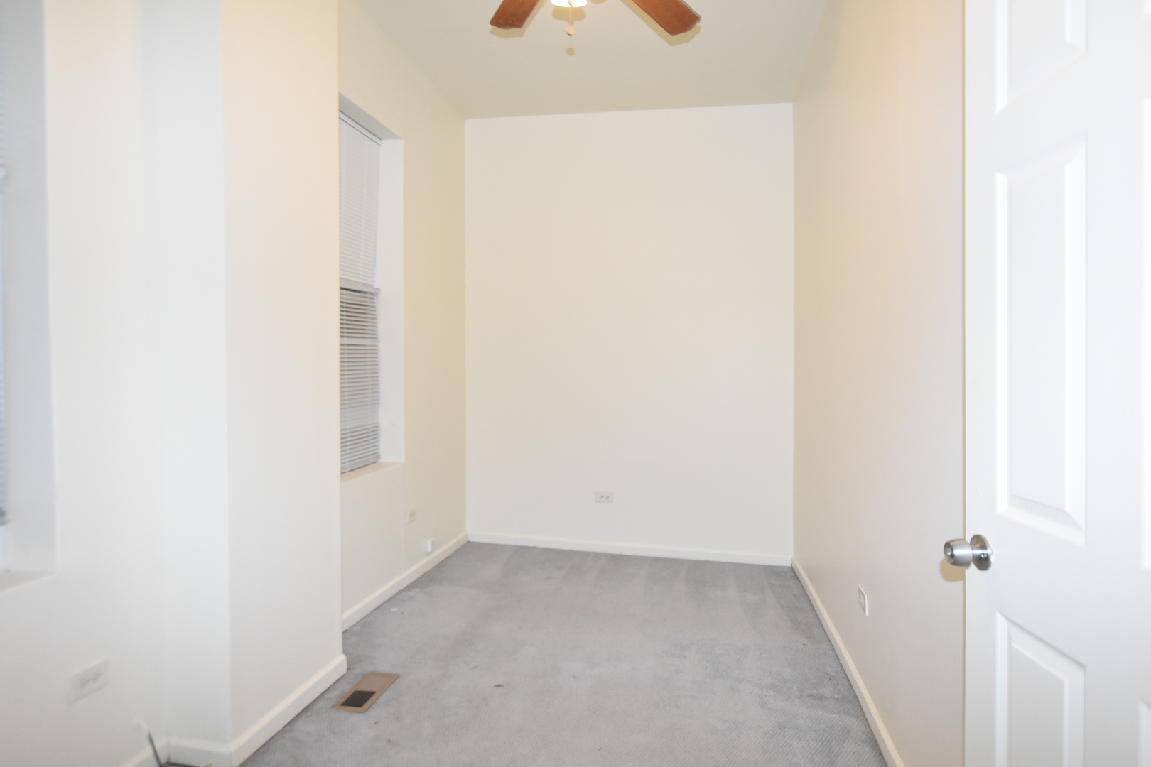 4056 West Jackson Boulevard, Unit 2 Chicago, IL 60624 - Photo 9 of 14 a view of a small space