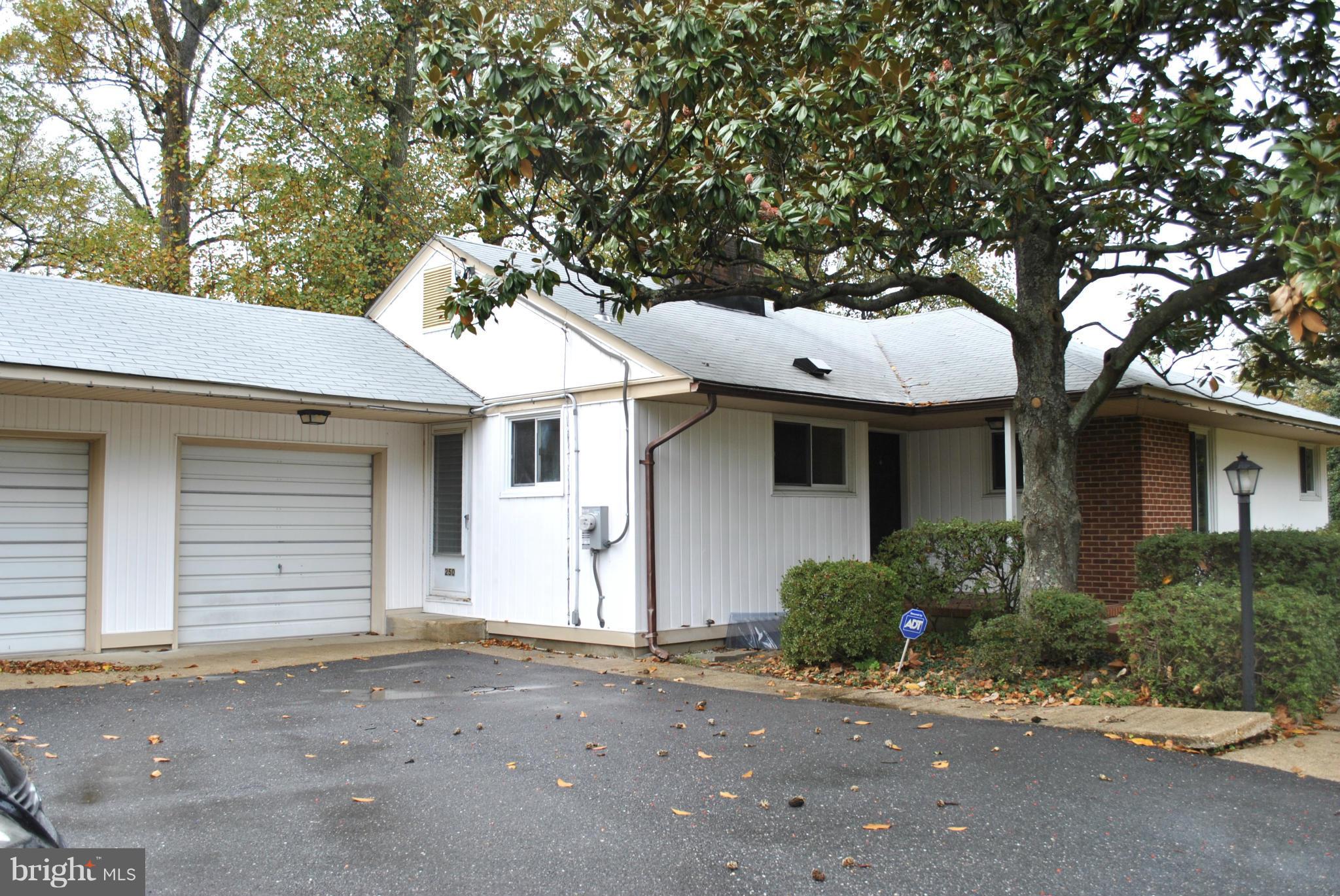 250 Rugby Road Arnold, MD 21012 - Photo 5 of 5 Exterior (Front)