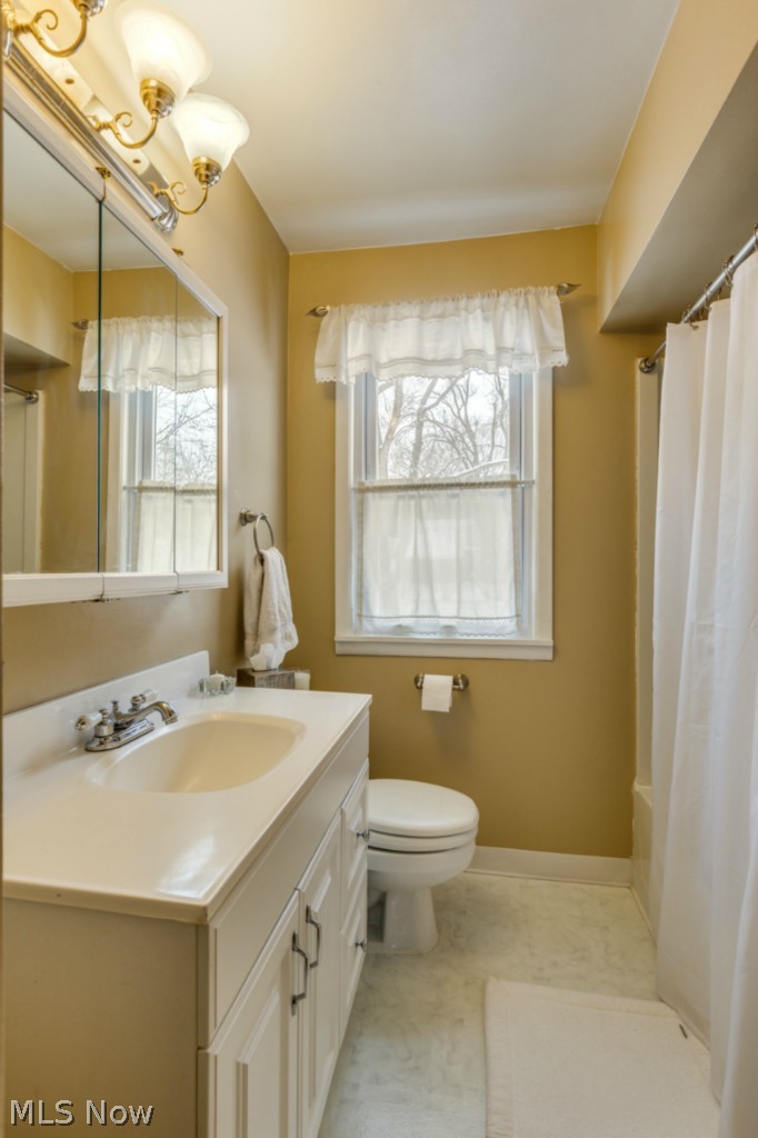 1375 Sunview Road Lyndhurst, OH 44124 - Photo 14 of 16