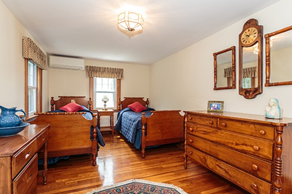 77 Leicester Road Belmont, MA 02478 - Photo 7 of 13