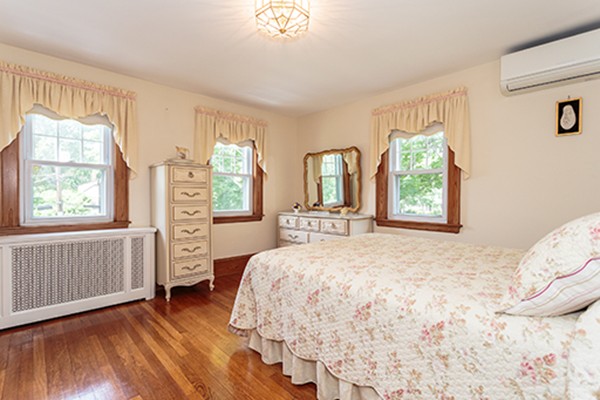 77 Leicester Road Belmont, MA 02478 - Photo 8 of 13