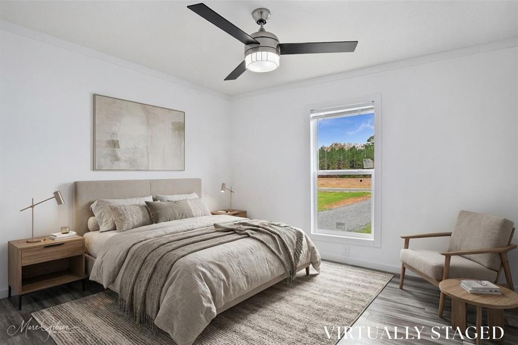 607 Nettleton Drive Princeton, LA 71067 - Photo 8 of 14 a bedroom with bed and a window