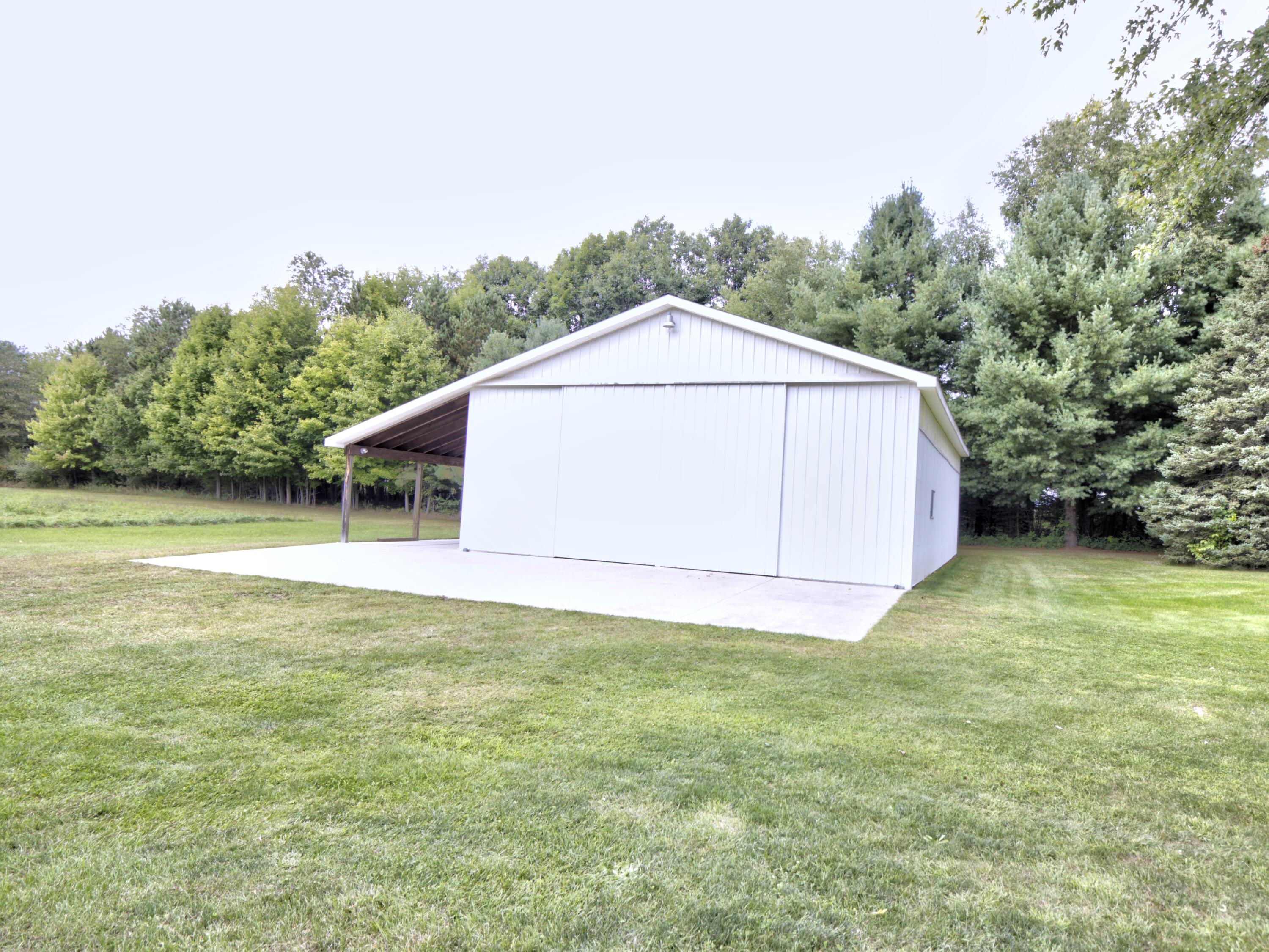 318 Mt Hope Road South Crystal, MI 48818 - Photo 12 of 38 pole barn