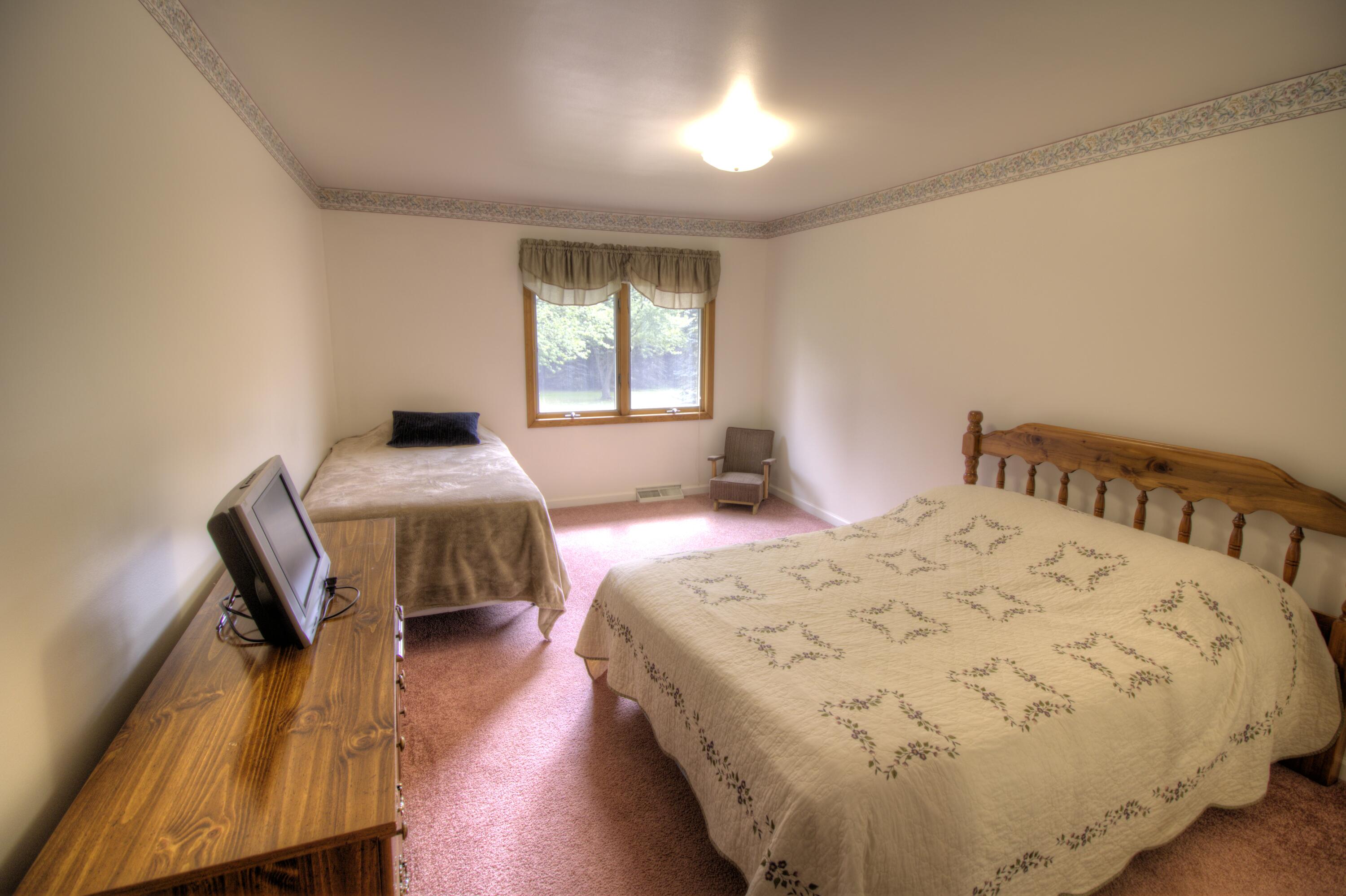 318 Mt Hope Road South Crystal, MI 48818 - Photo 26 of 38 Bed 3