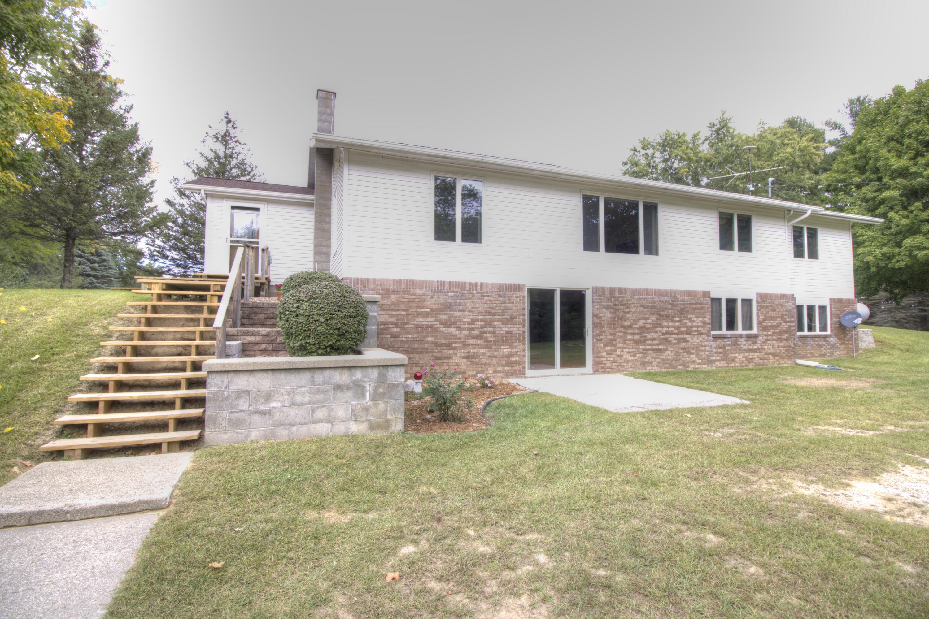 318 Mt Hope Road South Crystal, MI 48818 - Photo 3 of 38 walk out 2