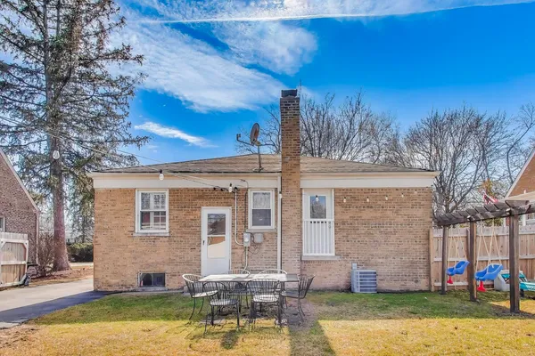 $225,000 | 1710 West 187th Street, Homewood, IL 60430