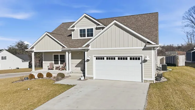 $545,000 | 4696 North Triple Crown Drive, Bloomington, IN 47404