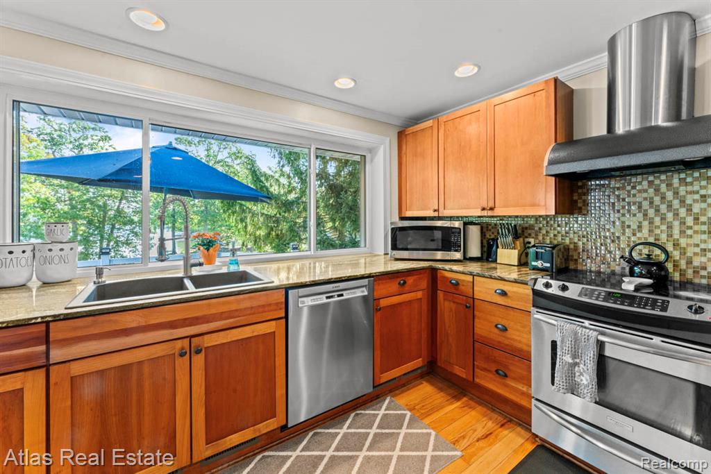 9449 Ridge Road Goodrich, MI 48438 - Photo 13 of 54 Gallery Image 13