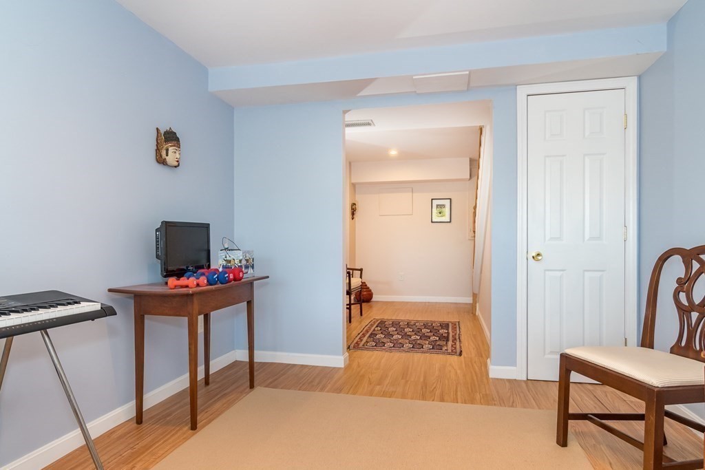 21 Westerly Street, Unit 10 Wellesley, MA 02482 - Photo 20 of 22