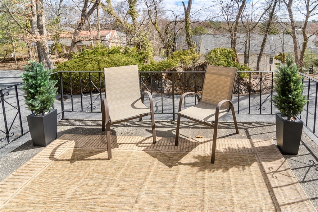 21 Westerly Street, Unit 10 Wellesley, MA 02482 - Photo 21 of 22