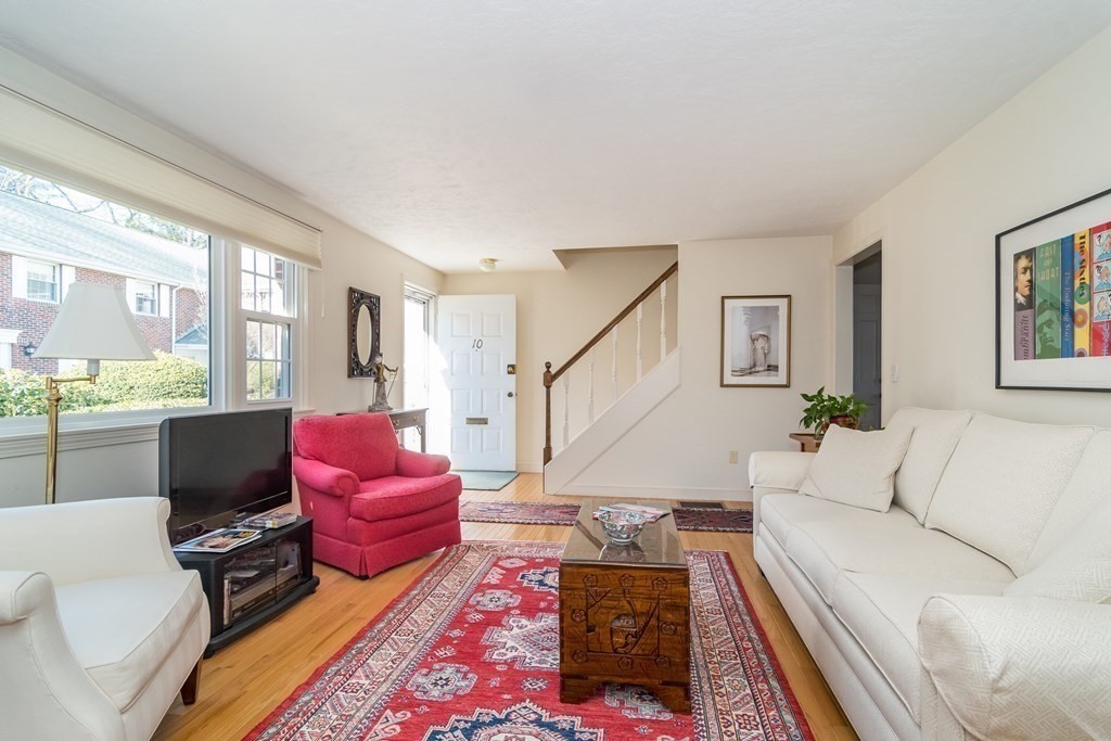 21 Westerly Street, Unit 10 Wellesley, MA 02482 - Photo 4 of 22