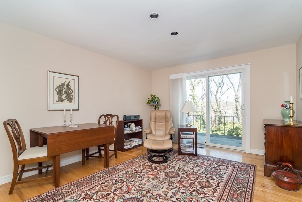 21 Westerly Street, Unit 10 Wellesley, MA 02482 - Photo 6 of 22