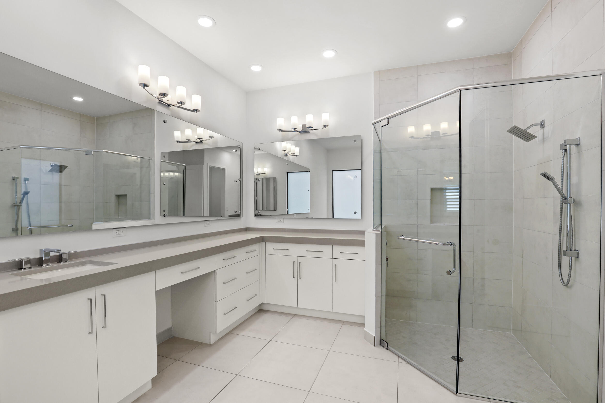 17094 Rainbow Fls Trail Boca Raton, FL 33496 - Photo 15 of 38 Master Bathroom