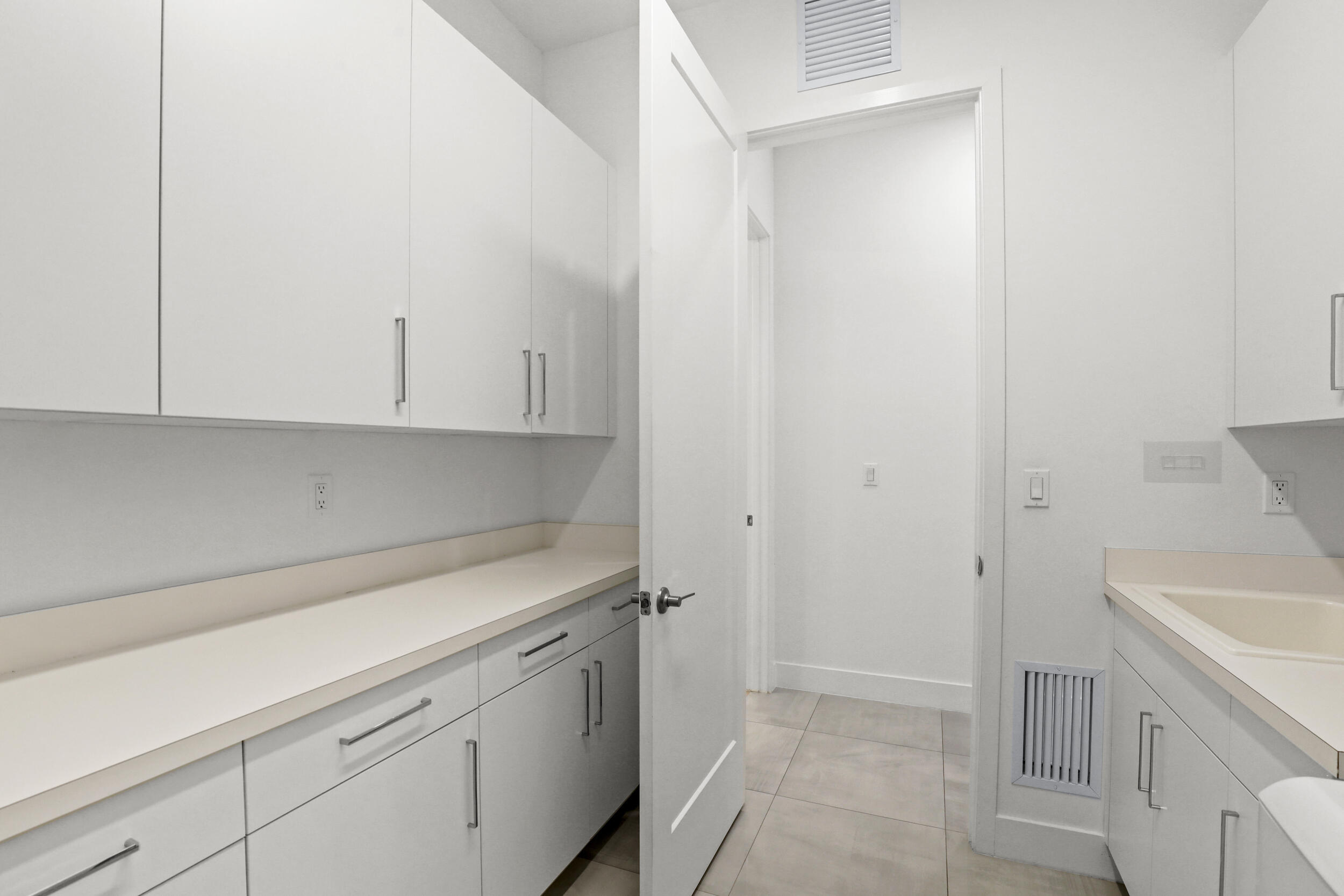 17094 Rainbow Fls Trail Boca Raton, FL 33496 - Photo 27 of 38 Laundry Room