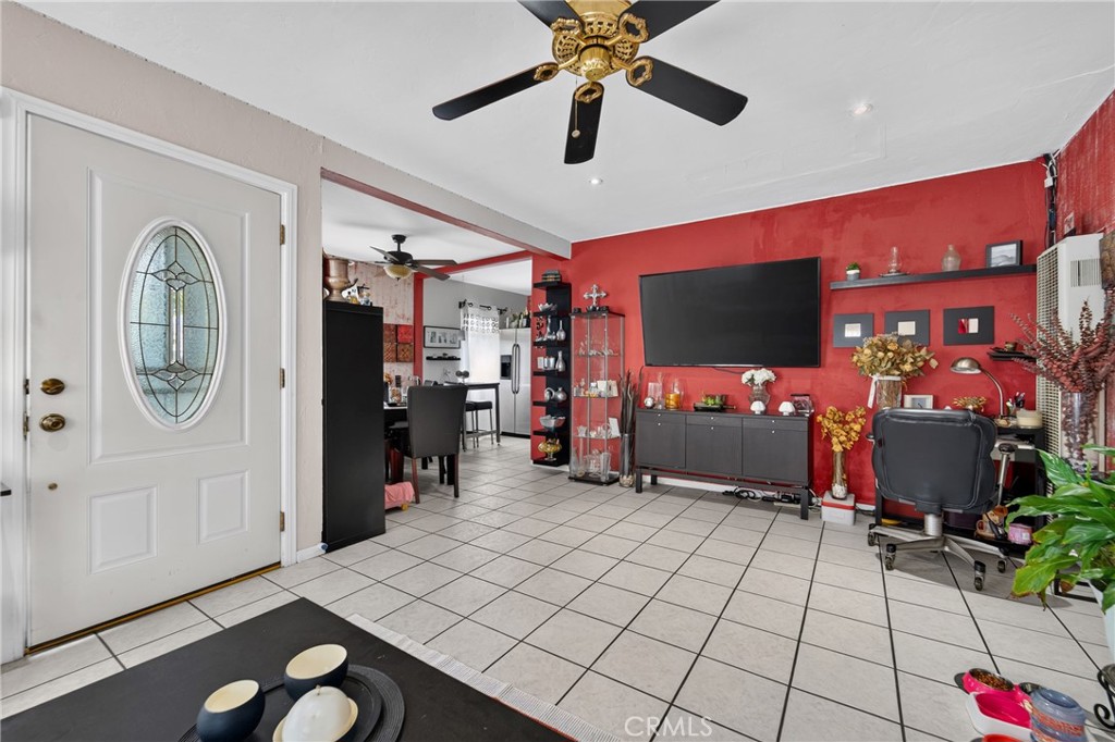 400 West Maple Street Compton, CA 90220 - Photo 5 of 20