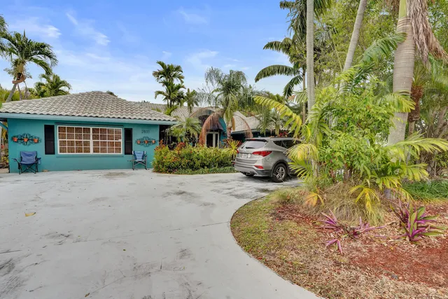$950,000 | 2831 Northeast 34th Court, Lighthouse Point, FL 33064