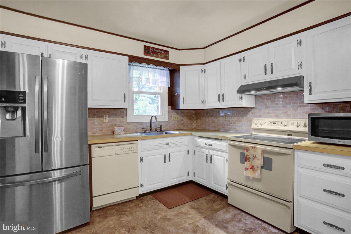 606 Summit Avenue Reading, PA 19607 - Photo 6 of 36 Gallery Image 6