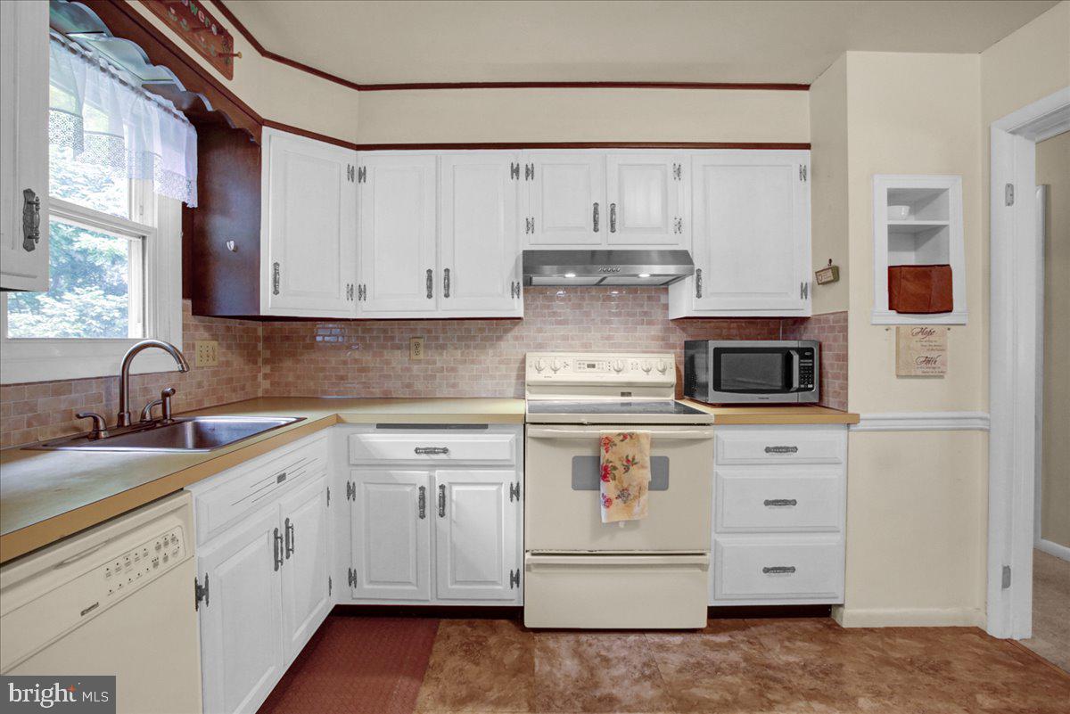 606 Summit Avenue Reading, PA 19607 - Photo 7 of 36 Gallery Image 7