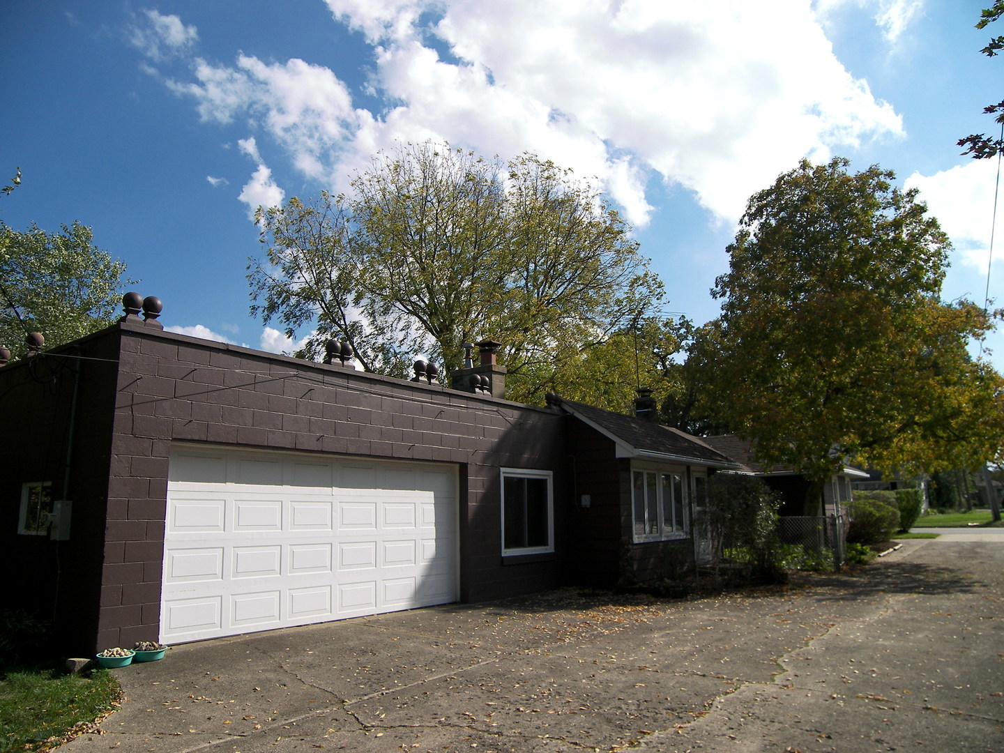 230 Allanson Road Mundelein, IL 60060 - Photo 3 of 28