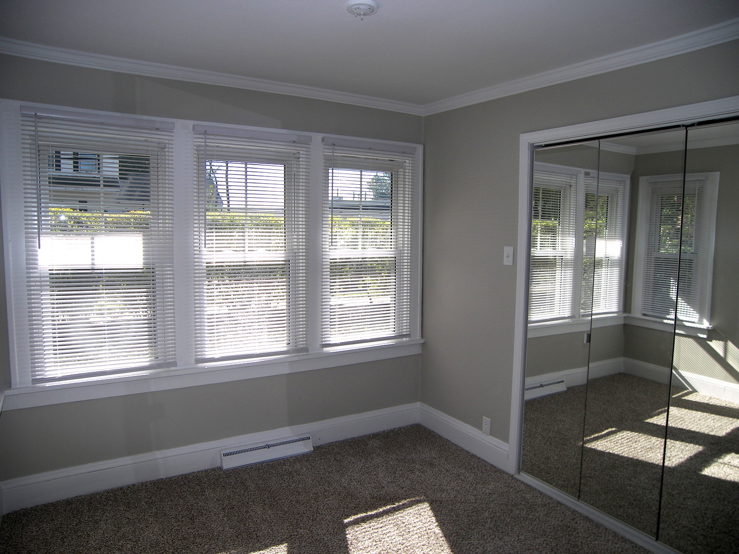 230 Allanson Road Mundelein, IL 60060 - Photo 8 of 28