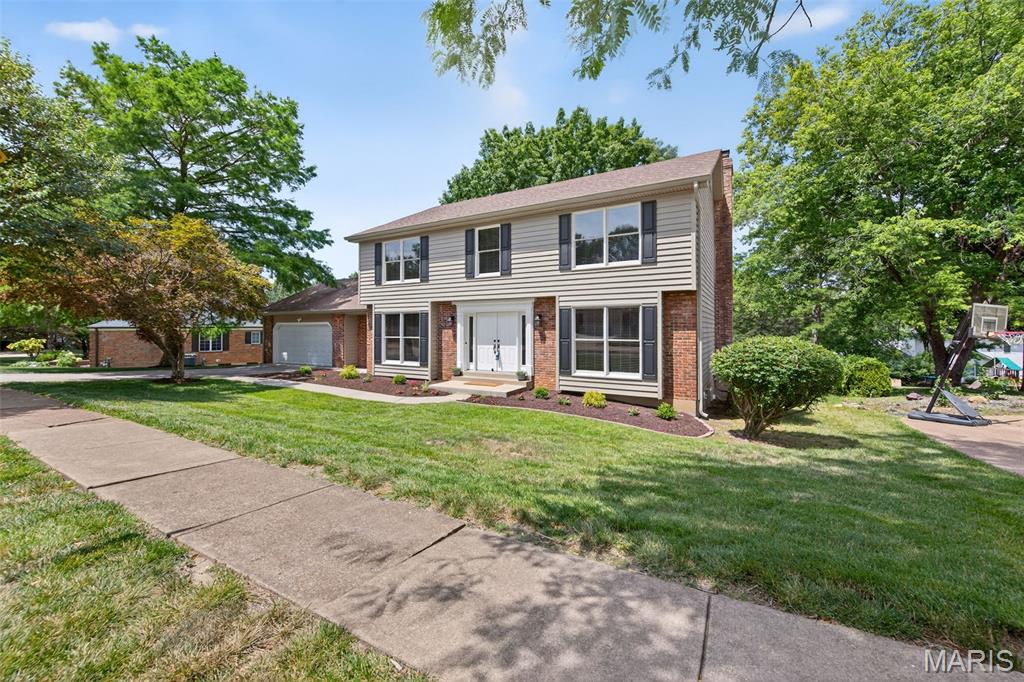 235 Stablestone Drive Chesterfield, MO 63017 - Photo 3 of 54 Gallery Image 3