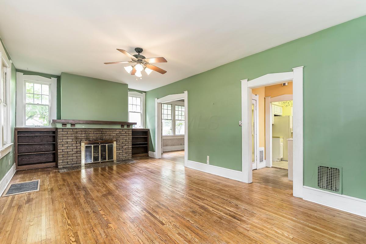 1371 Lincoln Road Columbus, OH 43212 - Photo 4 of 23
