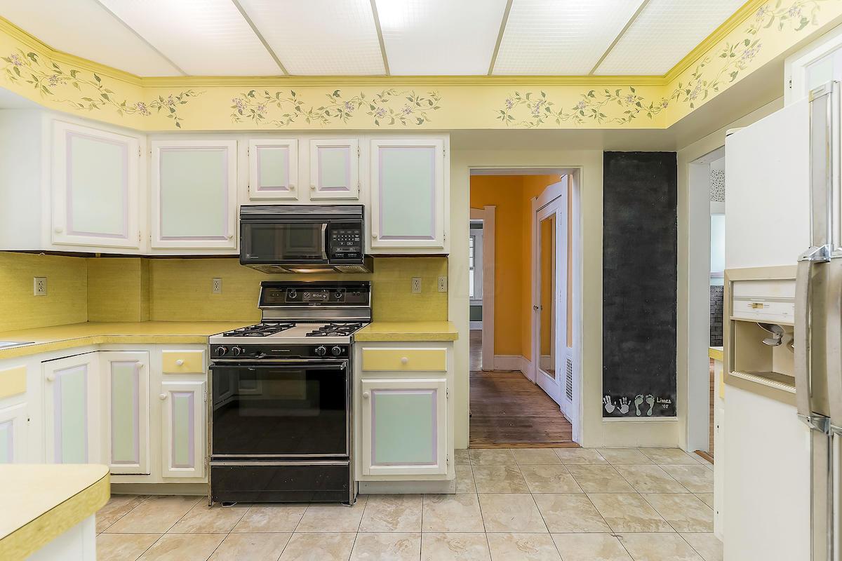 1371 Lincoln Road Columbus, OH 43212 - Photo 6 of 23