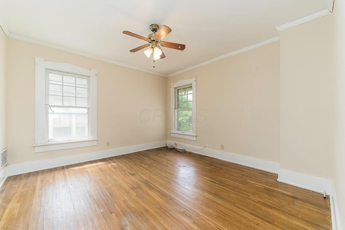 1371 Lincoln Road Columbus, OH 43212 - Photo 9 of 23