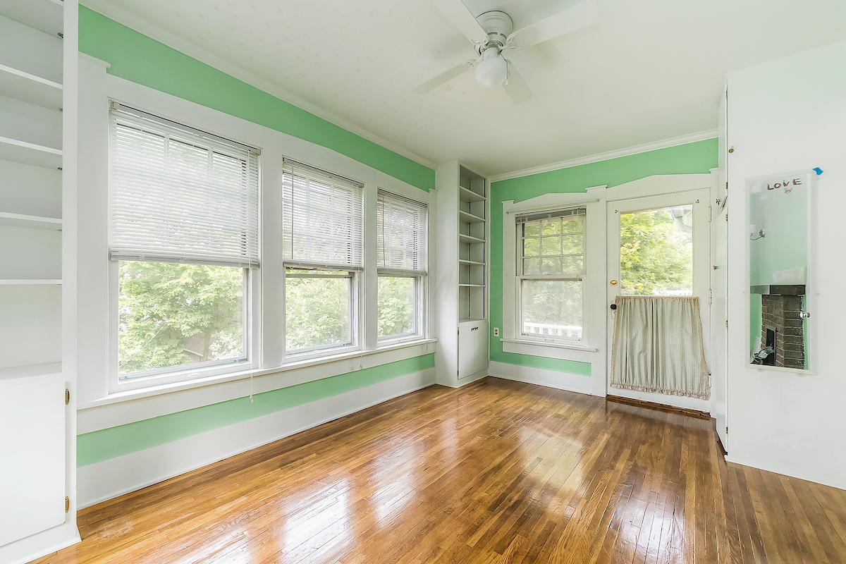 1371 Lincoln Road Columbus, OH 43212 - Photo 10 of 23