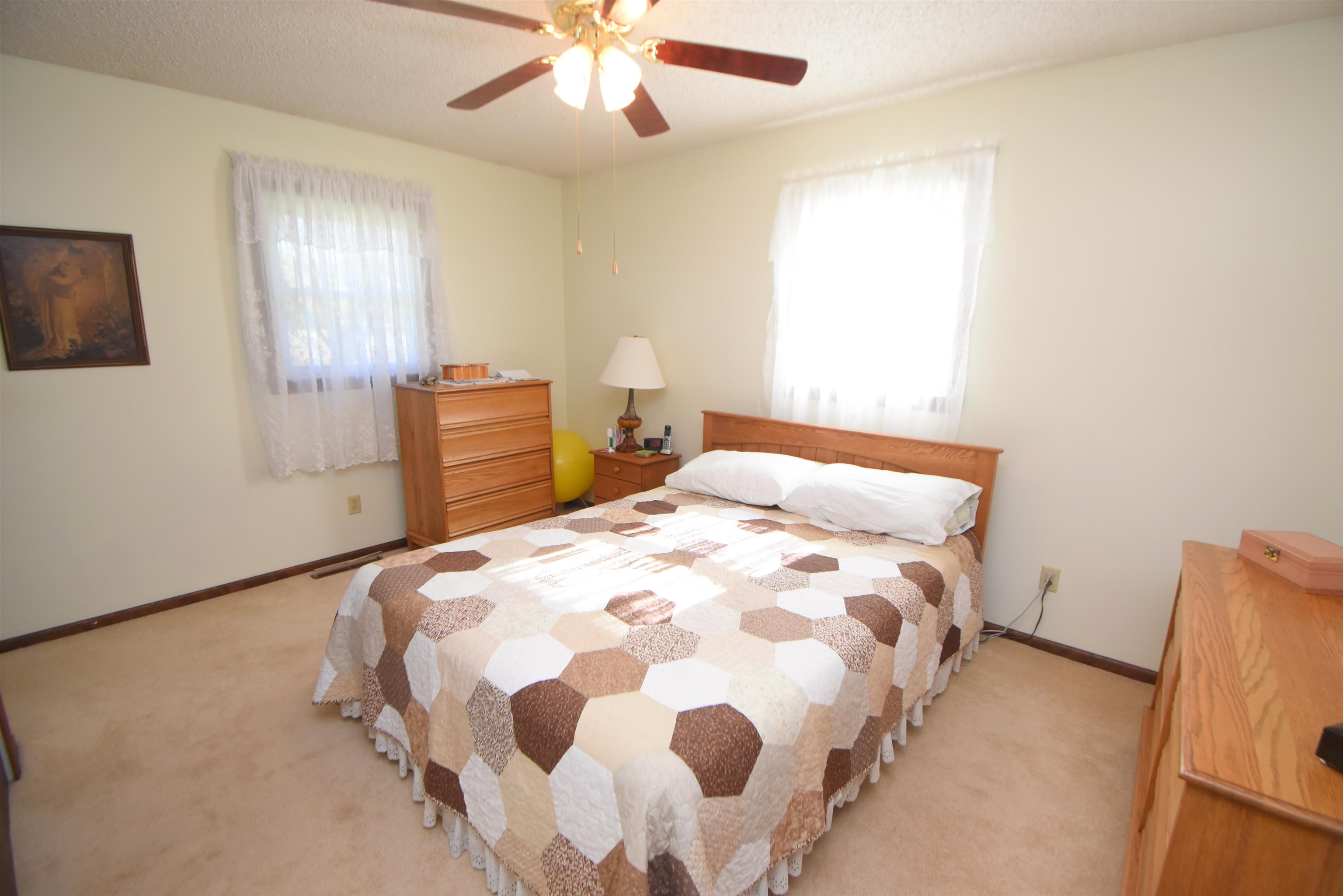 3433 Ines Durand, MI 48429 - Photo 14 of 36 50094562-13.JPG