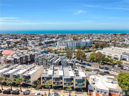$4,350,000 | 3353 Via Lido, Newport Beach, CA 92663