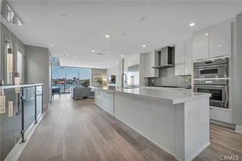 $4,350,000 | 3353 Via Lido, Newport Beach, CA 92663