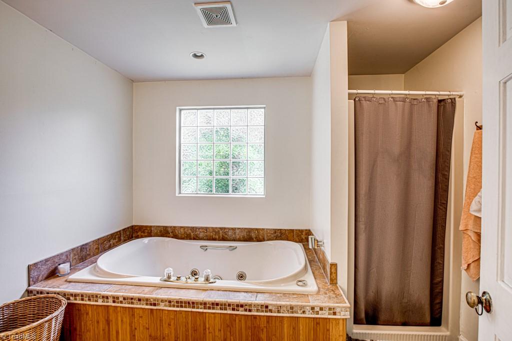 2211 South Hawthorne Road Winston-Salem, NC 27103 - Photo 16 of 34