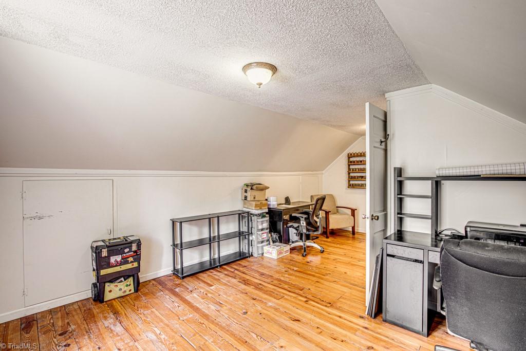 2211 South Hawthorne Road Winston-Salem, NC 27103 - Photo 20 of 34