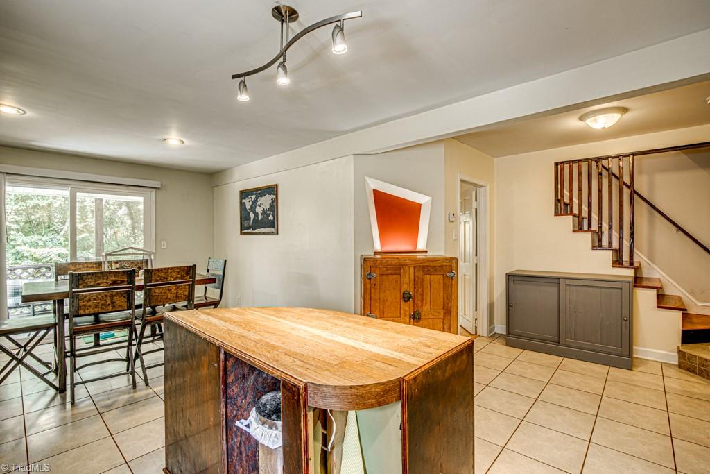 2211 South Hawthorne Road Winston-Salem, NC 27103 - Photo 9 of 34