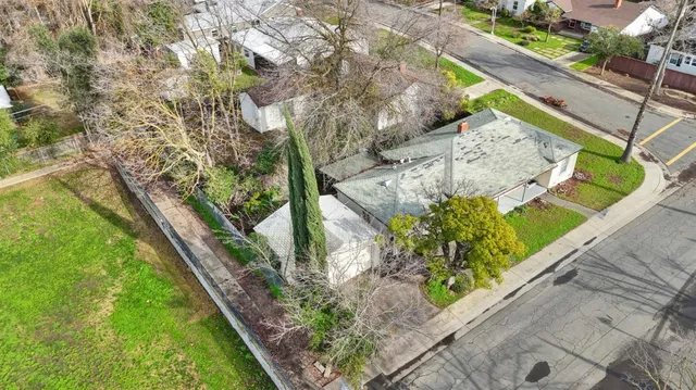 a view of a bird bath