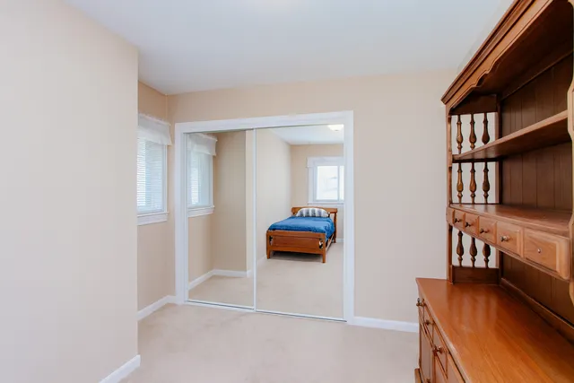 $350,000 | 311 Vine Avenue, Unit E, Park Ridge, IL 60068