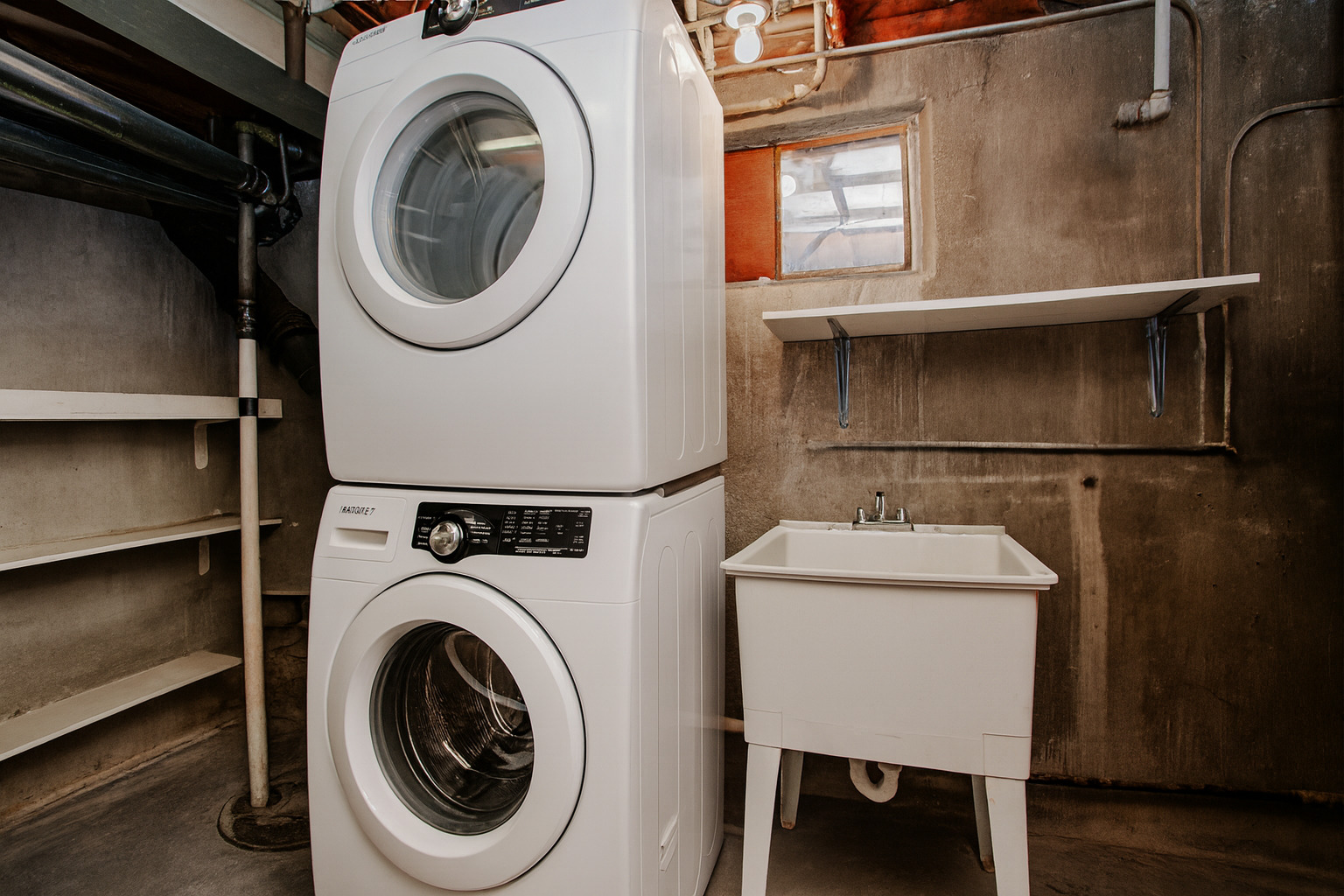 311 Vine Avenue, Unit E Park Ridge, IL 60068 - Photo 17 of 21 a utility room with dryer and washer