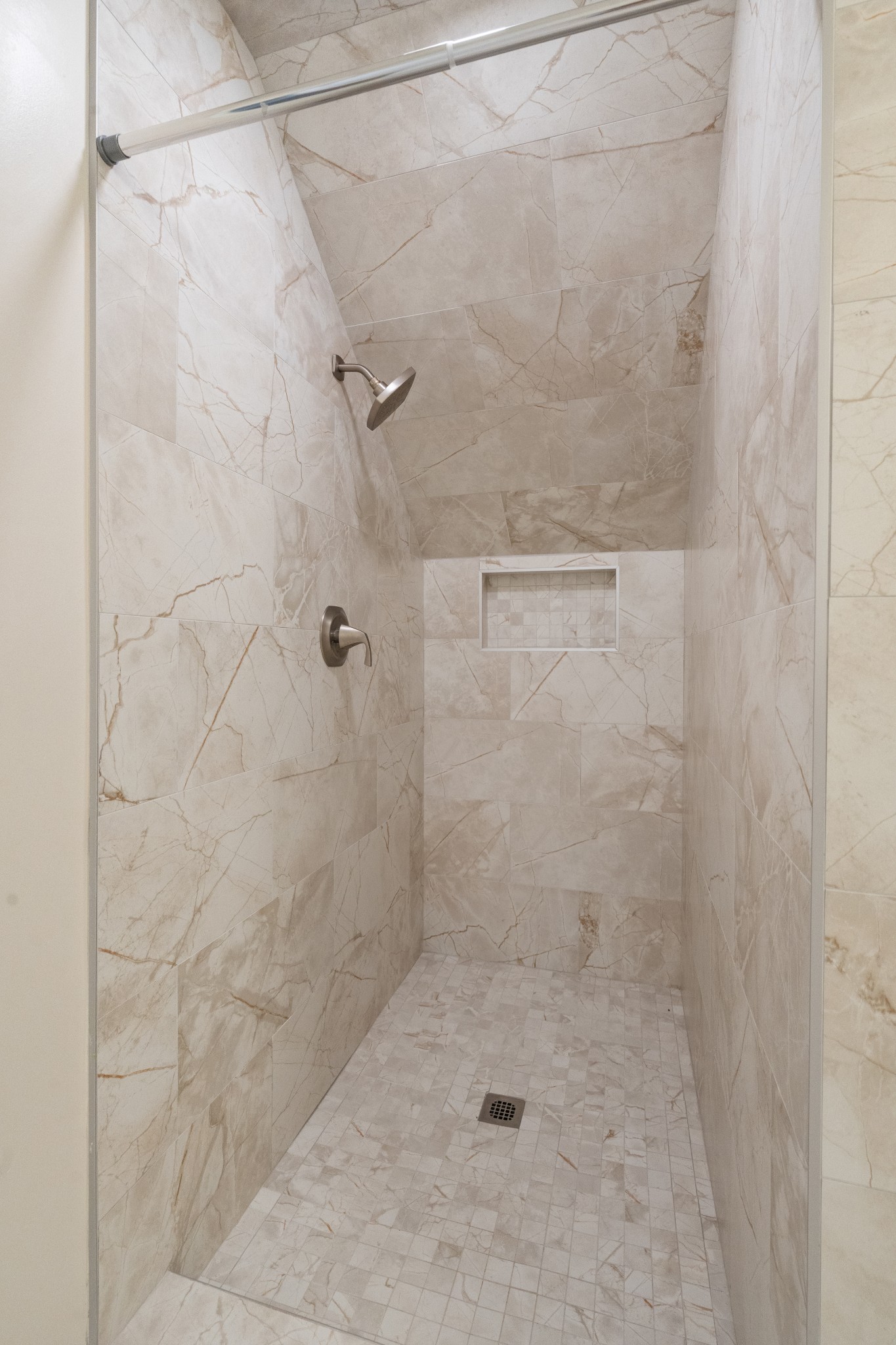 1099 Old County House Road Charlotte, TN 37036 - Photo 35 of 47