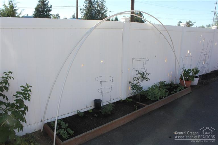 63263 Vogt Road Bend, OR 97701 - Photo 14 of 16 an outdoor view of garden