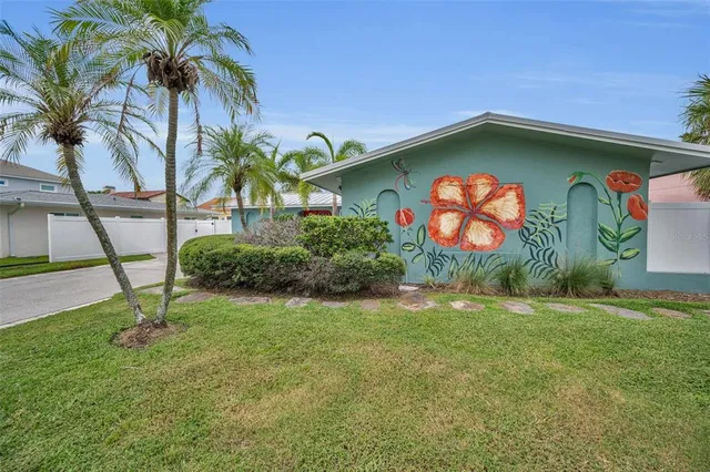 $3,500 | 113 12th Street, Belleair Beach, FL 33786