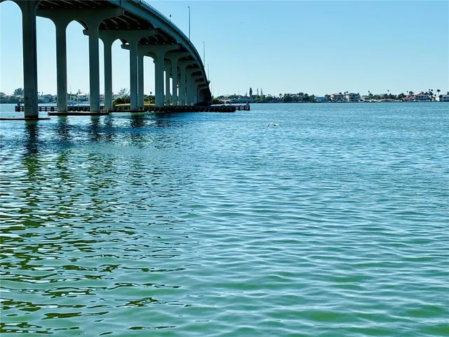 $3,500 | 113 12th Street, Belleair Beach, FL 33786