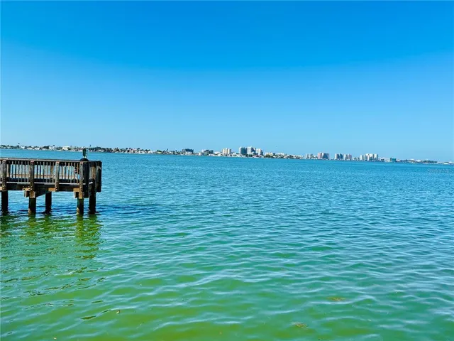 $3,500 | 113 12th Street, Belleair Beach, FL 33786