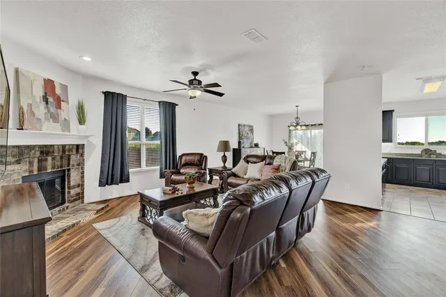 $319,900 | 4229 Aldridge Lane, Fort Worth, TX 76036